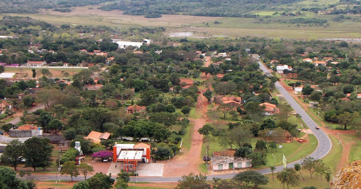 Vista de la ciudad de Yaguarón, en el departamento de Paraguarí, desde el cerro Yaguarón