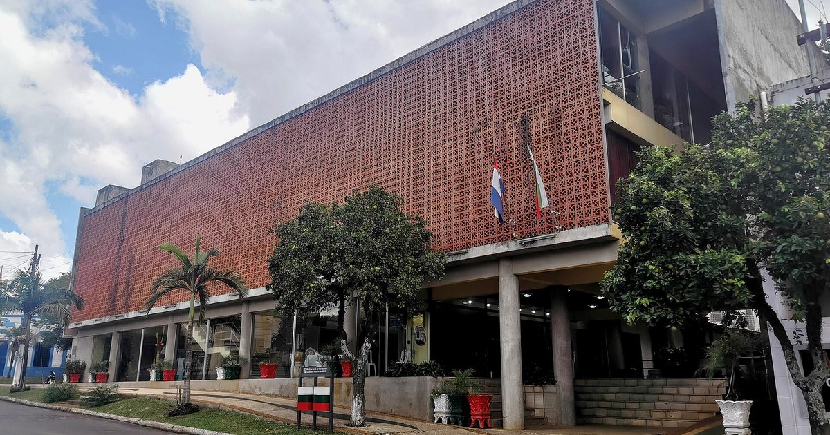 Edificio de la Municipalidad de San Ignacio Guazú, en el departamento de Misiones