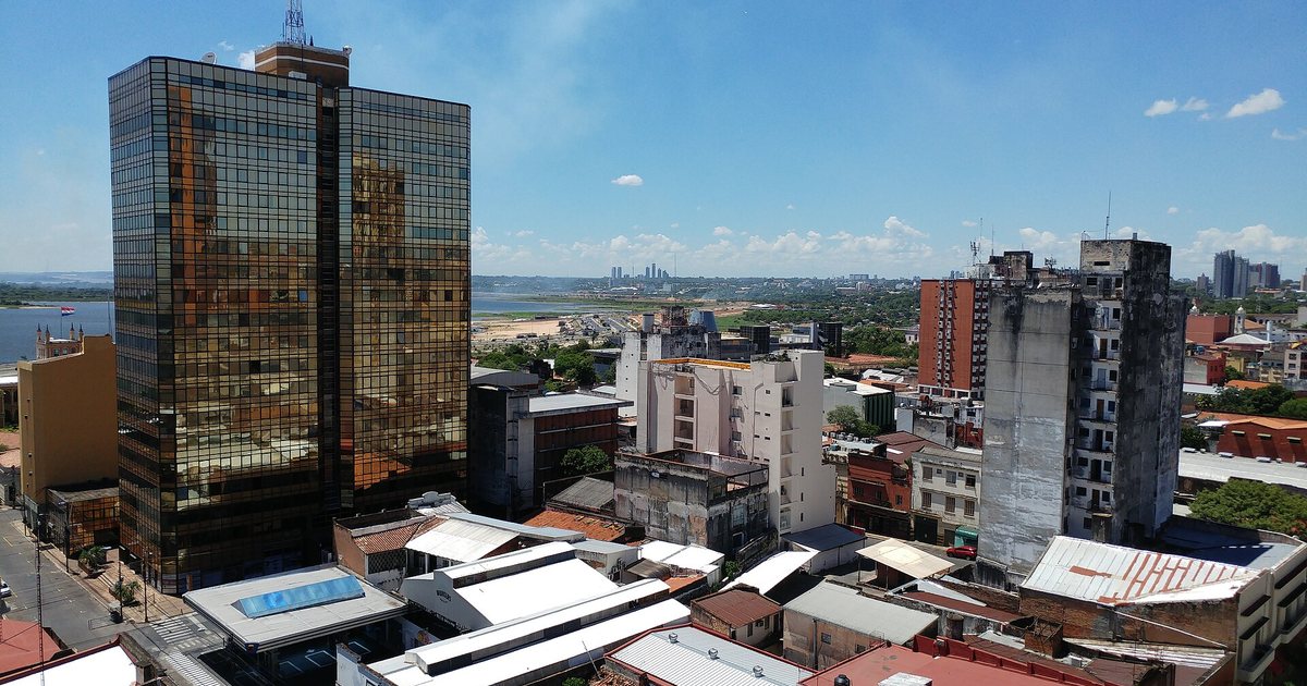 Edificio Ayfra, en el centro de Asunción, donde atiende el Ministerio de la Mujer