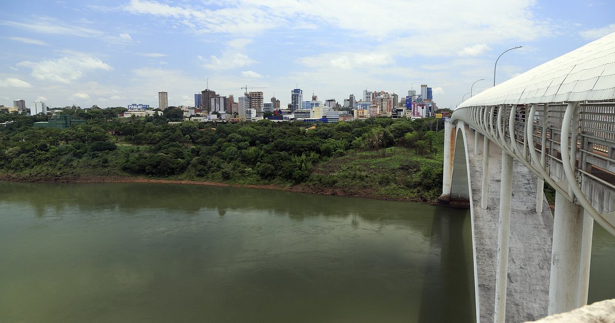 El río Paraná frente a Ciudad del Este