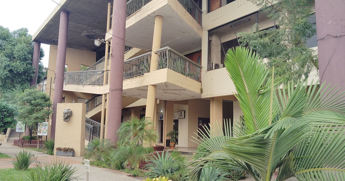 Edificio de la Municipalidad de Fernando de la Mora, uno de los 19 distritos del departamento Central