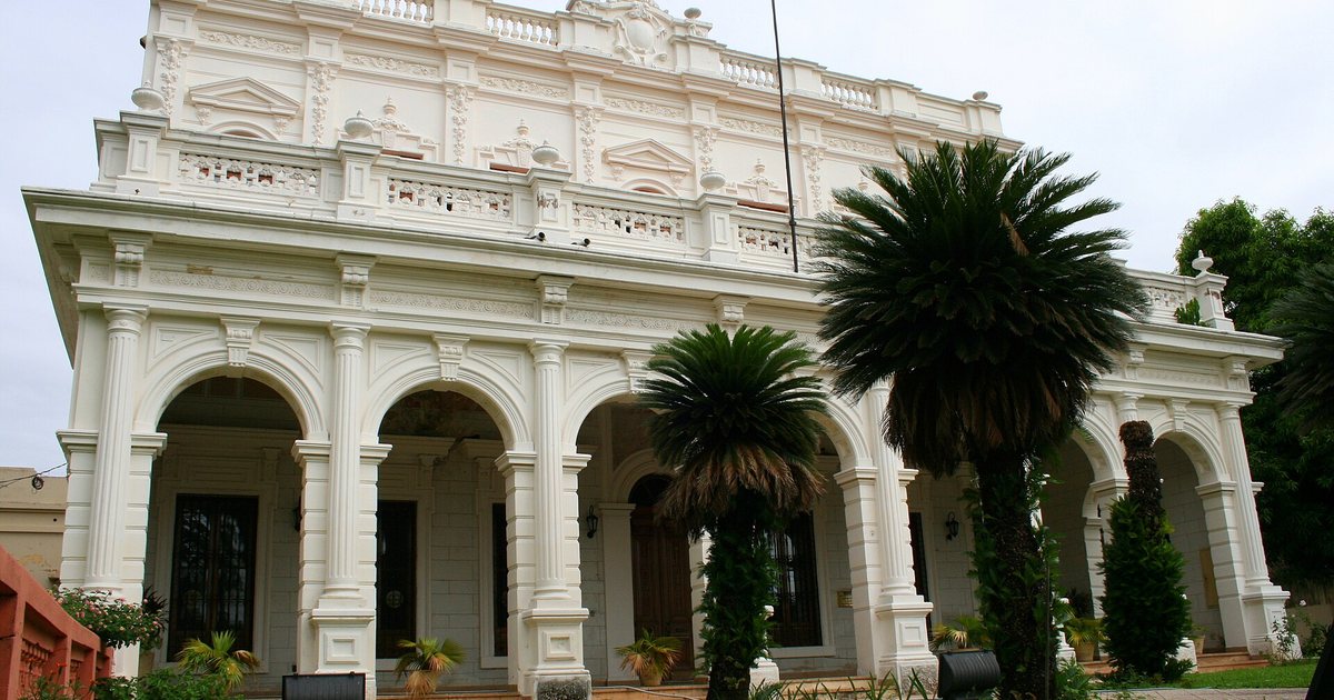 Edificio de la Rectoría de la Universidad Nacional de Asunción